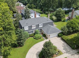 3856 Rutgers Ln, Northbrook, IL 60062