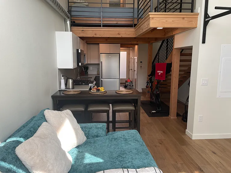 2617 Franklin Ave E #D — Photo 4