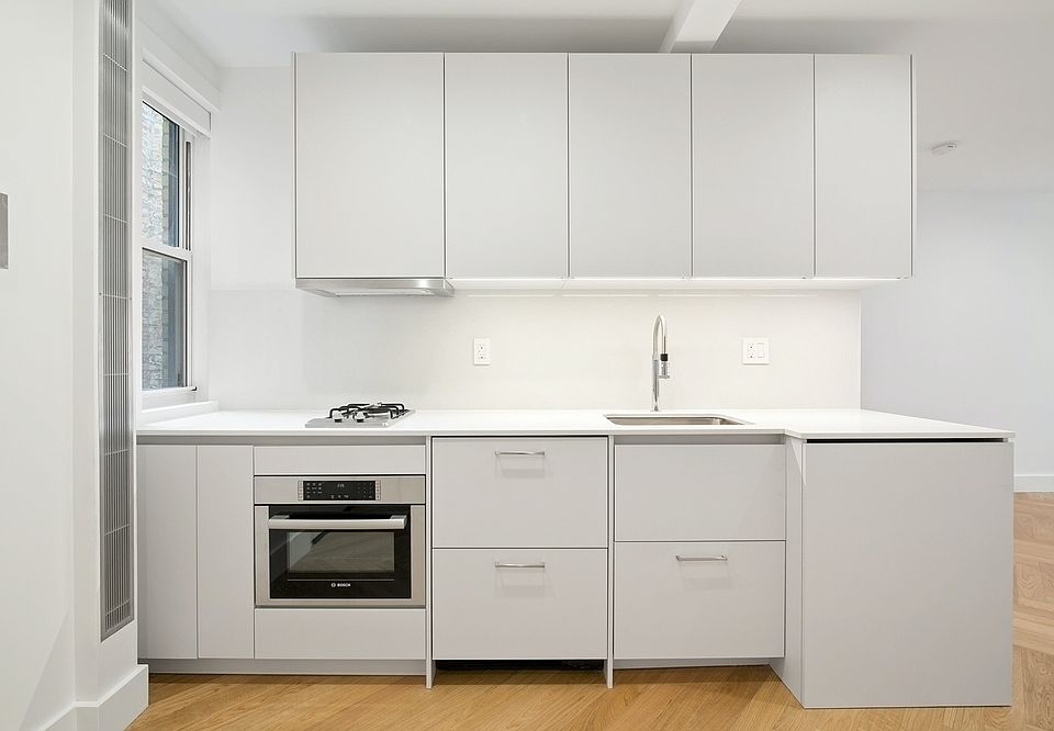 1st image of 220 W 24th St APT 5P