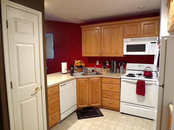 3rd image of 860 S 5 W APT 22