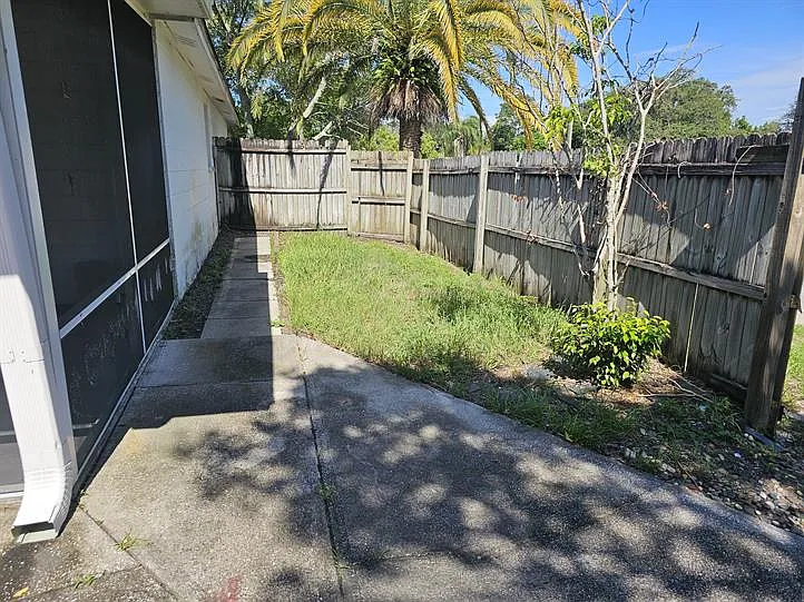 9926 Rainbow Ln — Photo 45