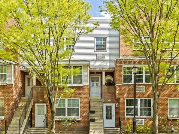 318 Sunset Boulevard #13318, Bronx, NY 10473