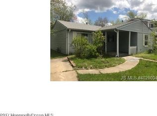 201 Lakewood Ct, Tuckerton, NJ 08087