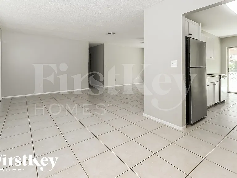 830 Royal Palm Beach Blvd — Photo 4