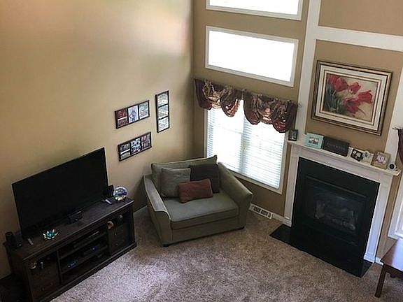 3rd image of 5575 Snell Dr