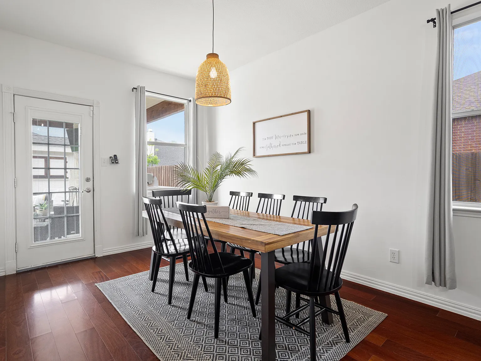 3 bed, 1739 sqft, $7,950 — Photo 4