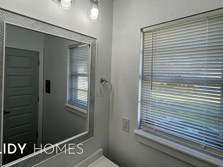2813 SW 62nd St — Photo 22