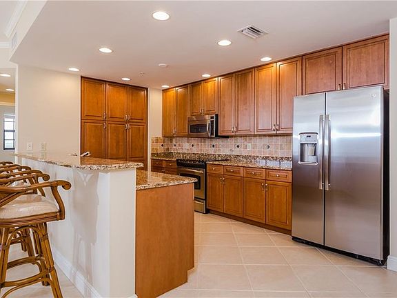 5th image of 5781 Cape Harbour Dr APT 609