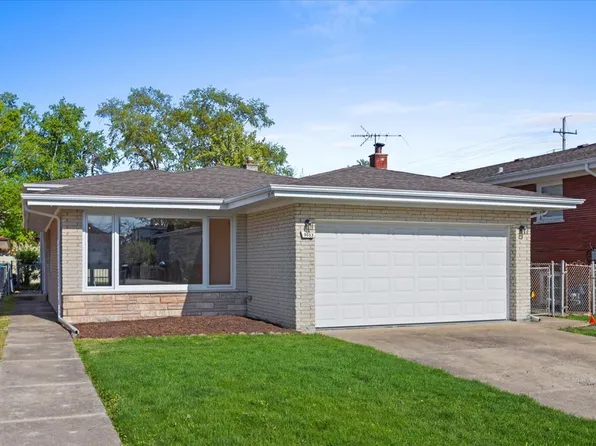 9053 S Sacramento Ave, Evergreen Park, IL 60805