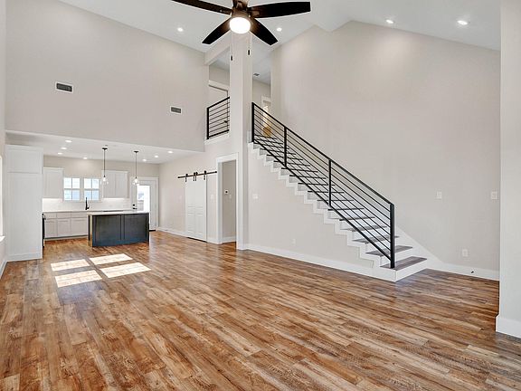 5th image of 506 Saucer Dr