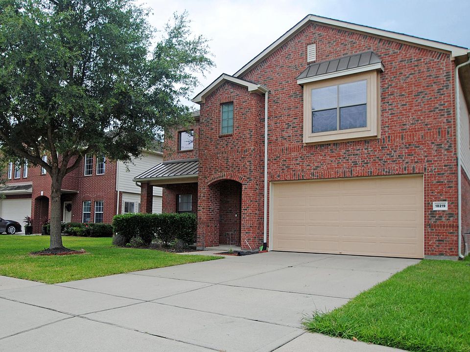 1st image of 18219 Fairhope Oak Ct