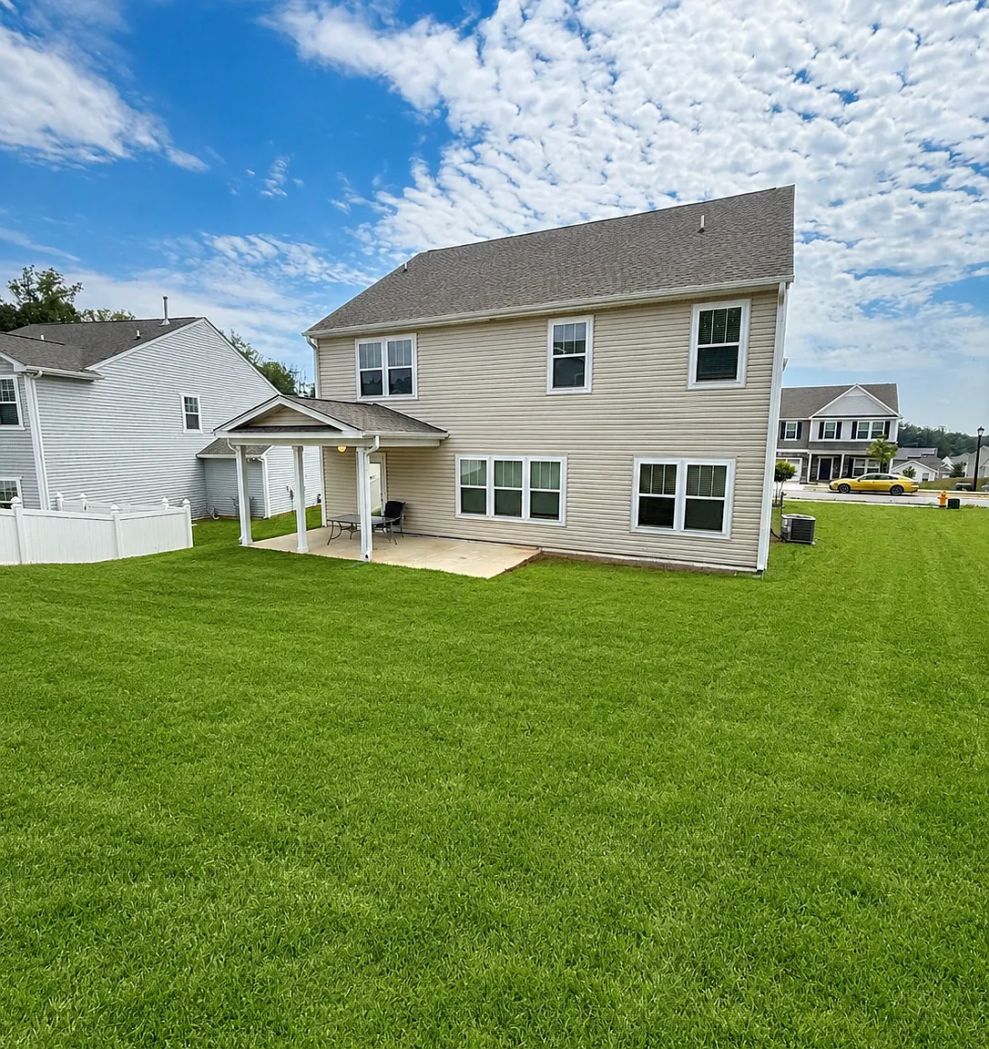 4 bed, 2.5 bath, 2904 sqft, $2,895 — Photo 3