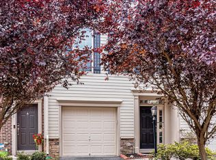 42599 Chisholm Dr, Ashburn, VA 20148