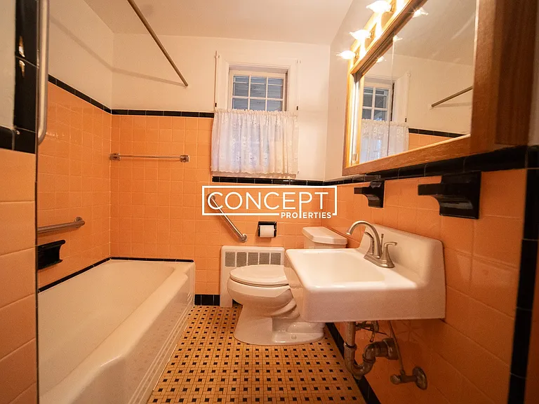 105 Keith St — Photo 49