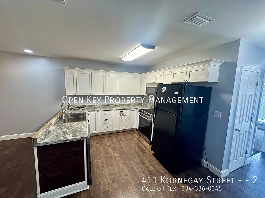 Updated 4 bedroom, 2 bath duplex for rent in Dothan, AL. Open living area - perfect for entertain... — Photo 2