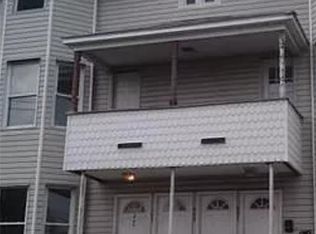 486 Ogden St, Bridgeport, CT 06608