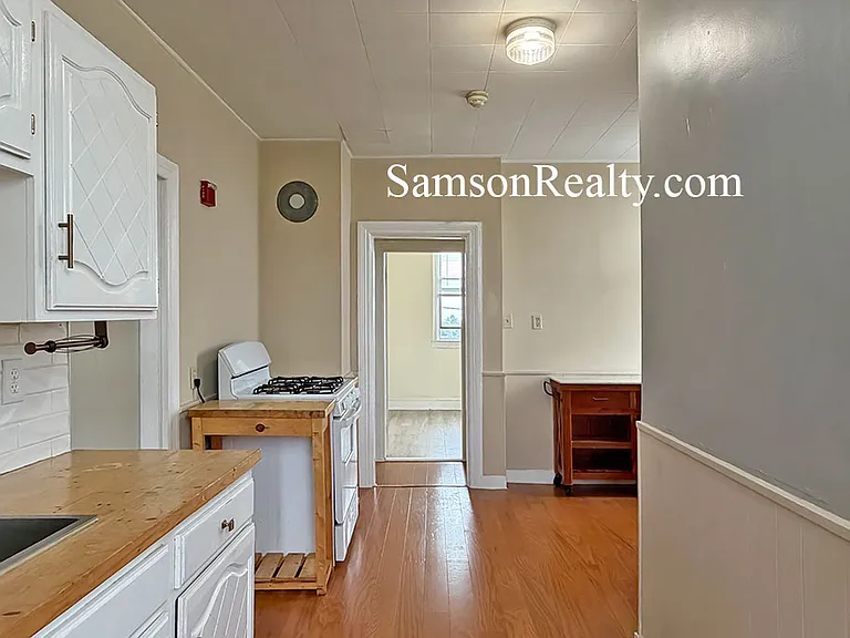 224 Juniper St #2 — Photo 6