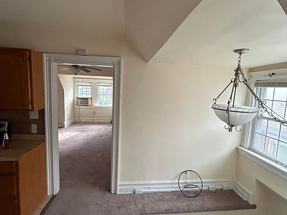 5th image of 21 S West St Floor 3