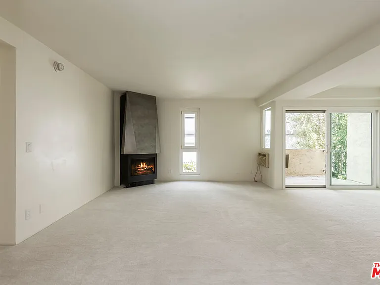 11789 Montana Ave #9 — Photo 5