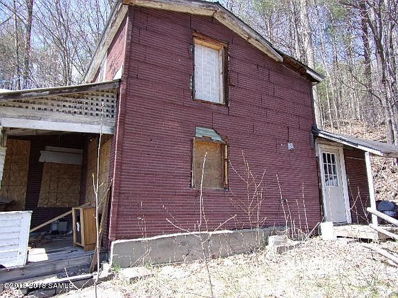 3rd image of 24 1st Ln