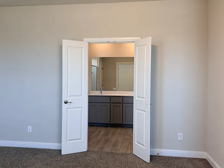 1132 Kirkham Way — Photo 11