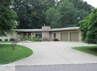 804 Cumberland Dr, Eaton Rapids, MI 48827