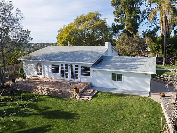 4th image of 650 Plumosa Ave