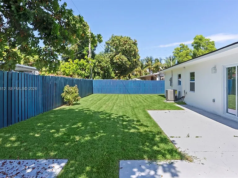 1473 NE 30th Ct — Photo 35