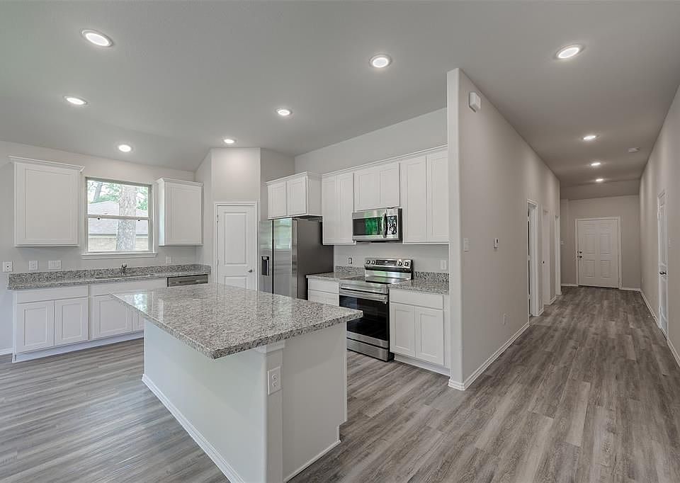 1st image of 24218 Valarie Ave