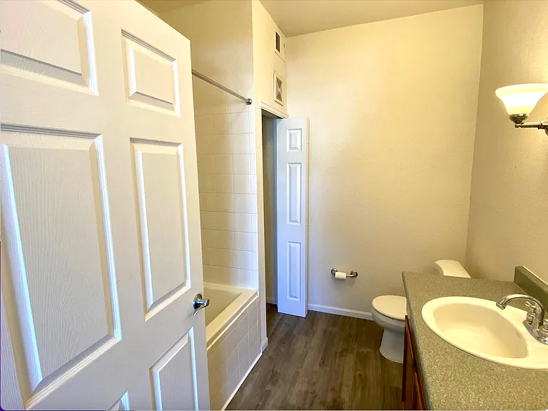 3865 S Dayton St #103 — Photo 12
