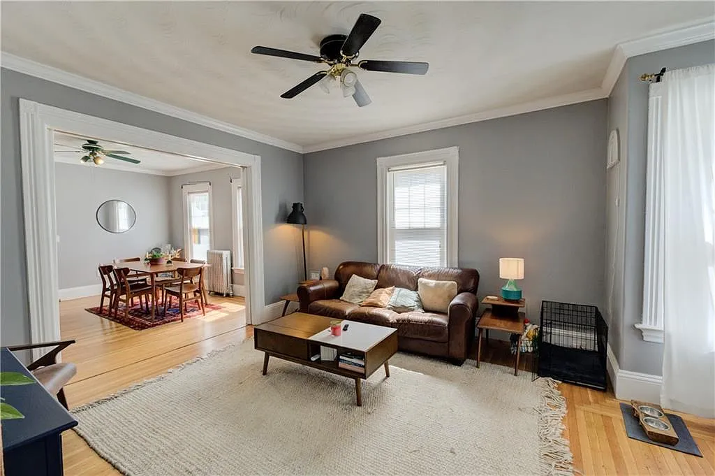 2 bed, 1100 sqft, $1,800 — Photo 1