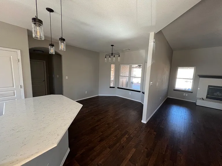 323 Camino Real — Photo 7