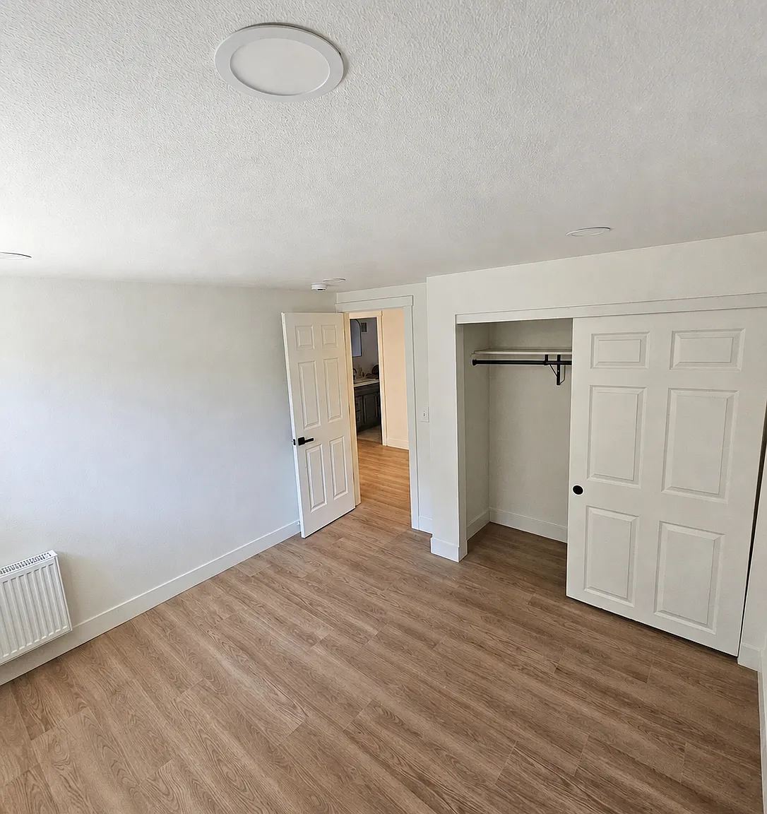 2 bed, 1300 sqft, $1,900 — Photo 3