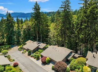 15 168th Ave NE, Bellevue, WA 98008