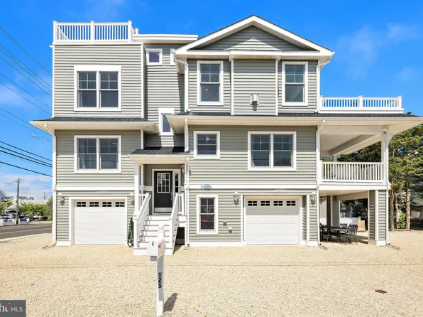125 N 11th St, Surf City, NJ 08008