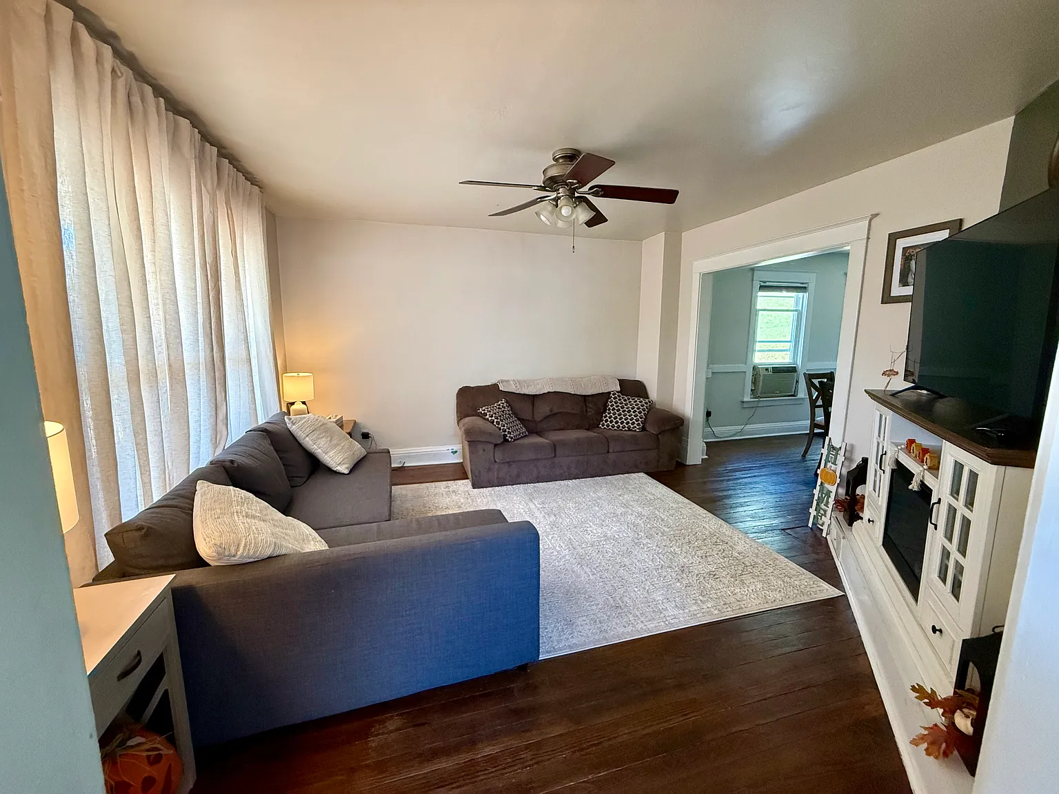 3 bed, $1,500 — Photo 3
