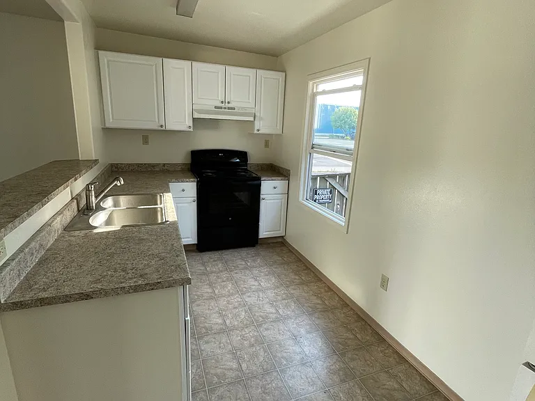 1076 Samoa Blvd #1 — Photo 3