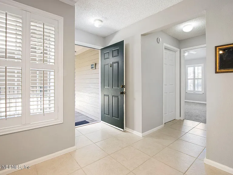 800 Ironwood Dr #834 — Photo 6