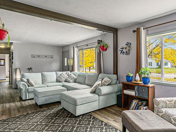 5th image of 2417 Ashton Ave