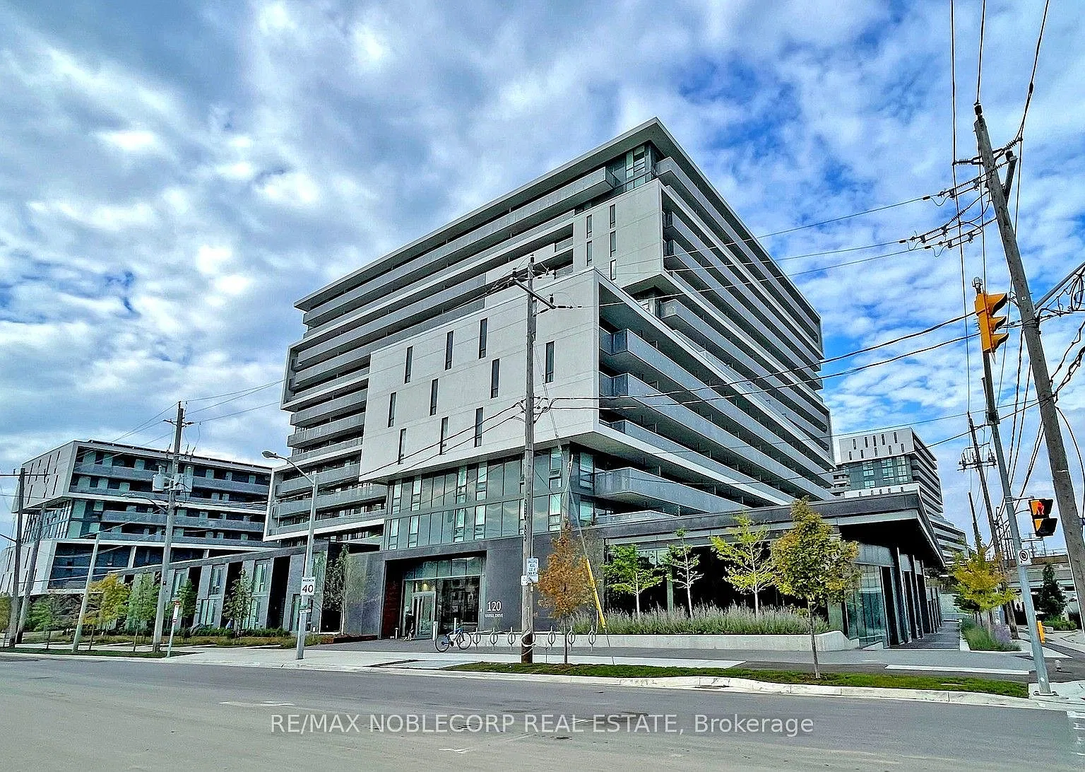 2 bed, $2,600 — Photo 1
