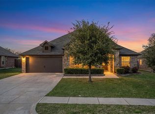 204 Ovaletta Dr, Justin, TX 76247
