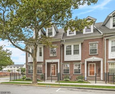 66 Prospect St, East Orange, NJ, 07017