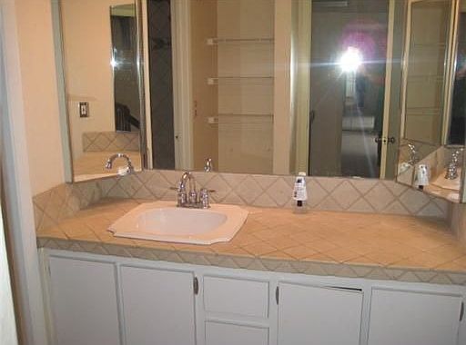 Home For Sale In Lakewood