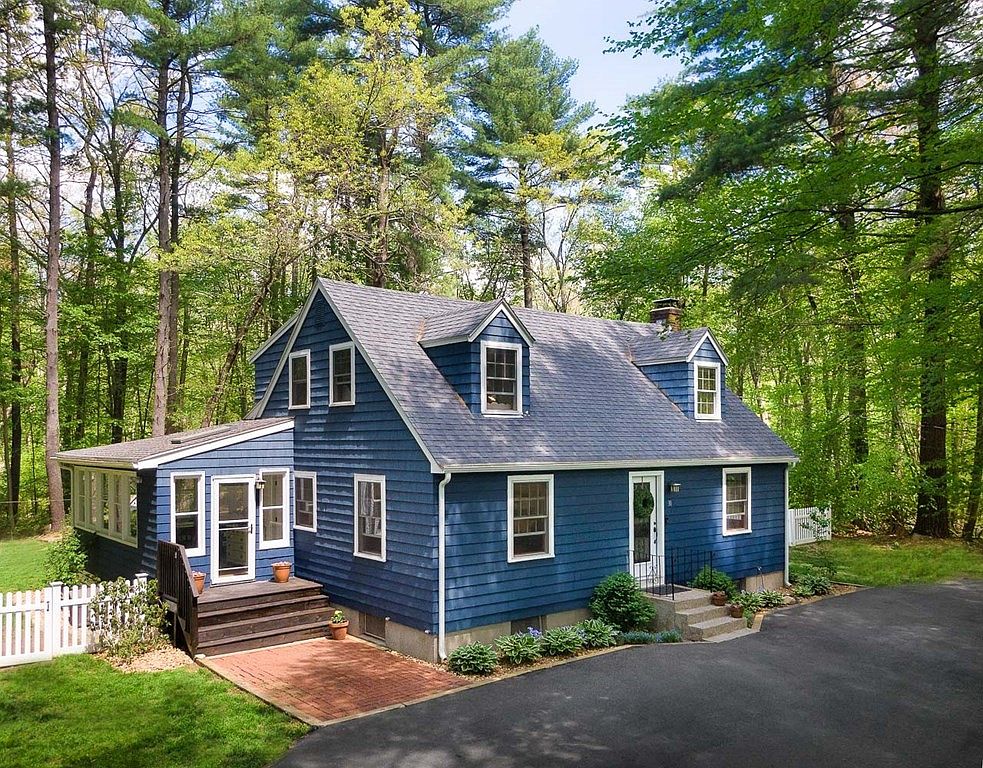 30 W Main St, Hopkinton, MA 01748 Zillow