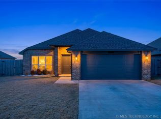 10914 274th Ave, Coweta, OK 74429