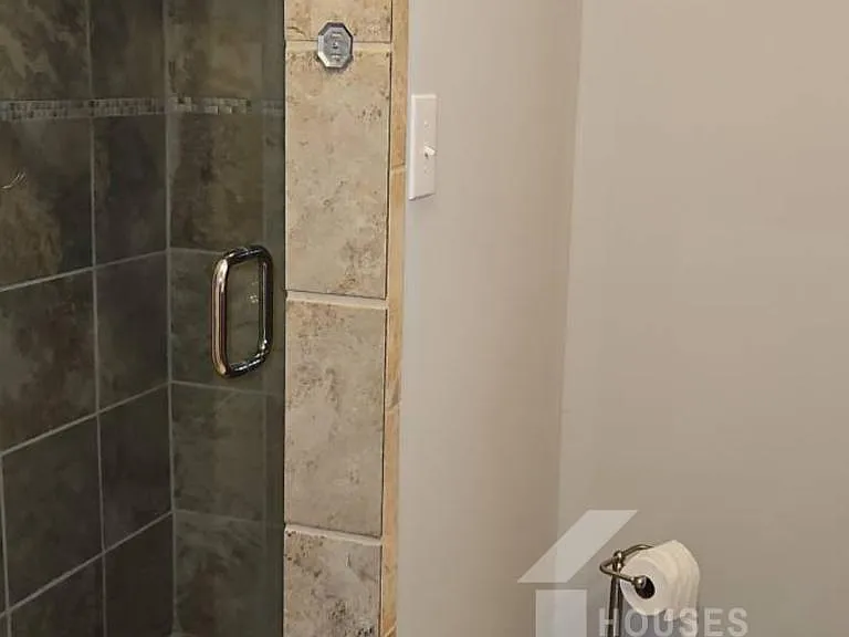 423 Rollingwood Dr — Photo 18