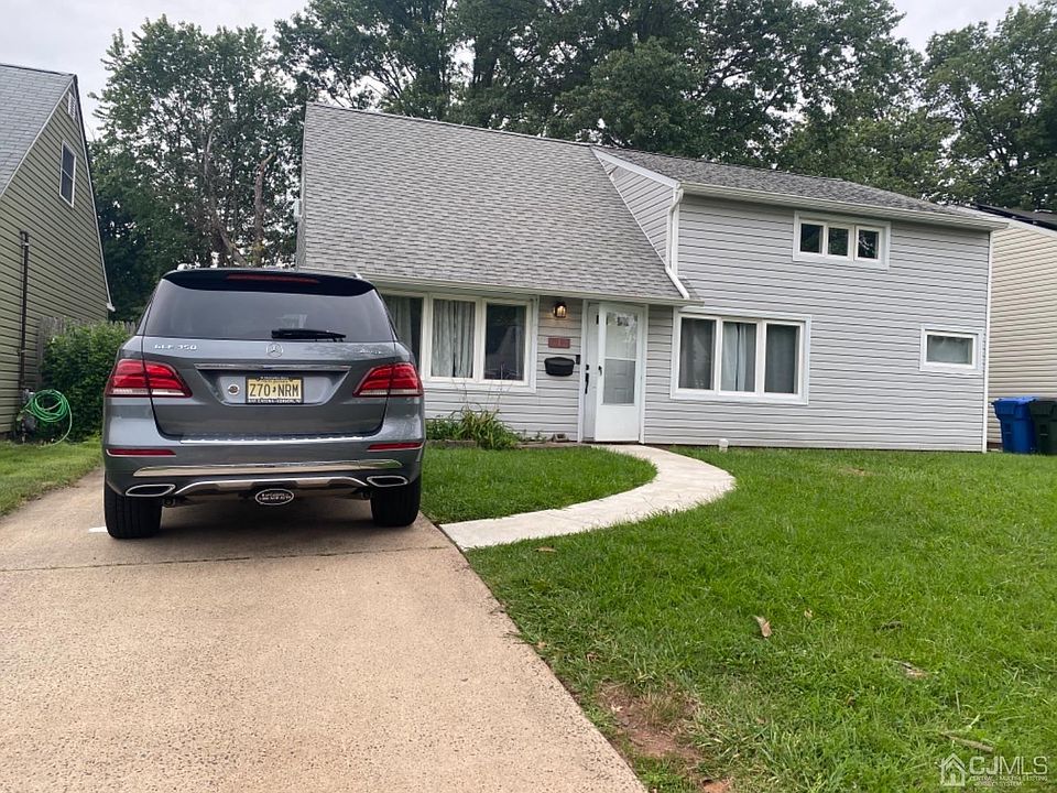 2nd image of 112 Homes Park Ave