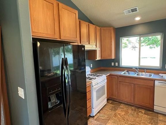 4th image of 2532 N Tiatan St