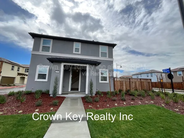2090 Daimler St, Lathrop, CA 95330