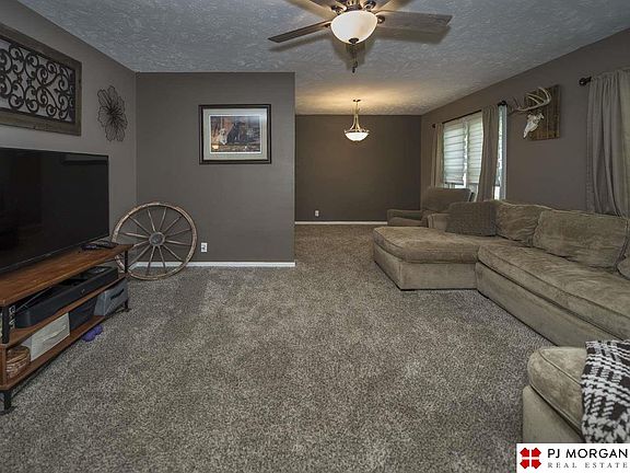 3rd image of 5067 S 106th St